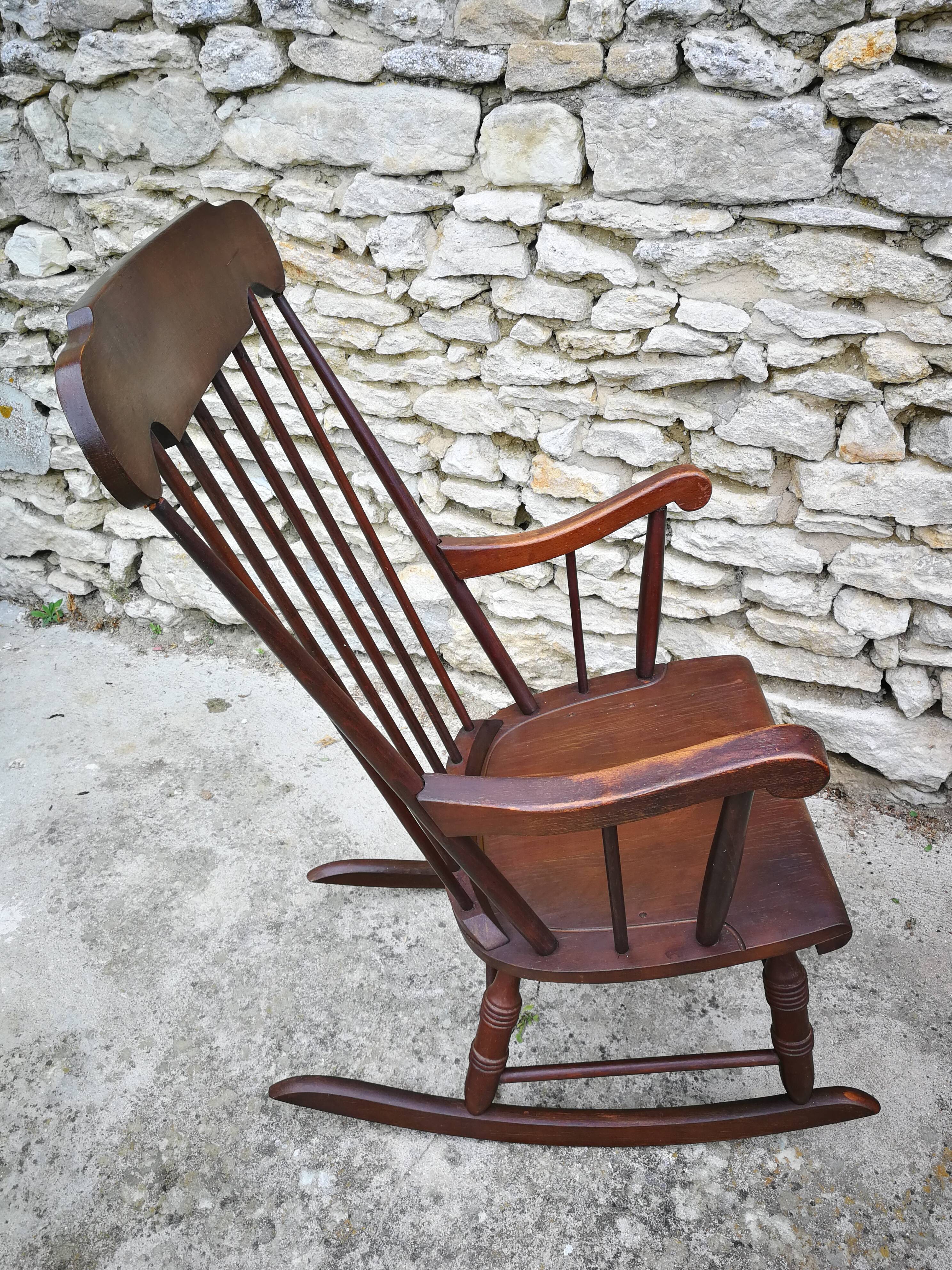 Rocking chair