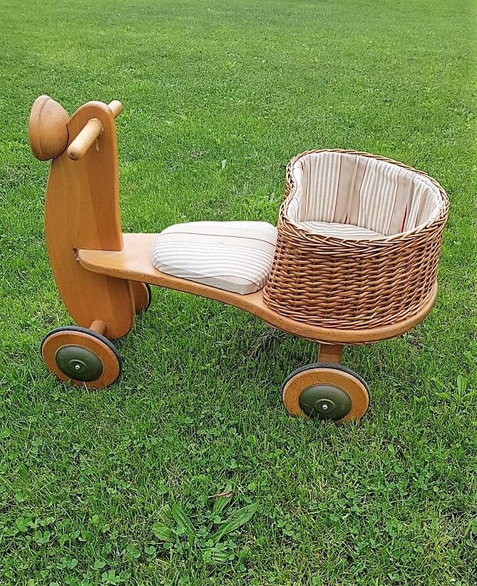 Child Trotter holder wooden