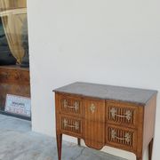 Commode sauteuse Louis XVI en marqueterie 19ème