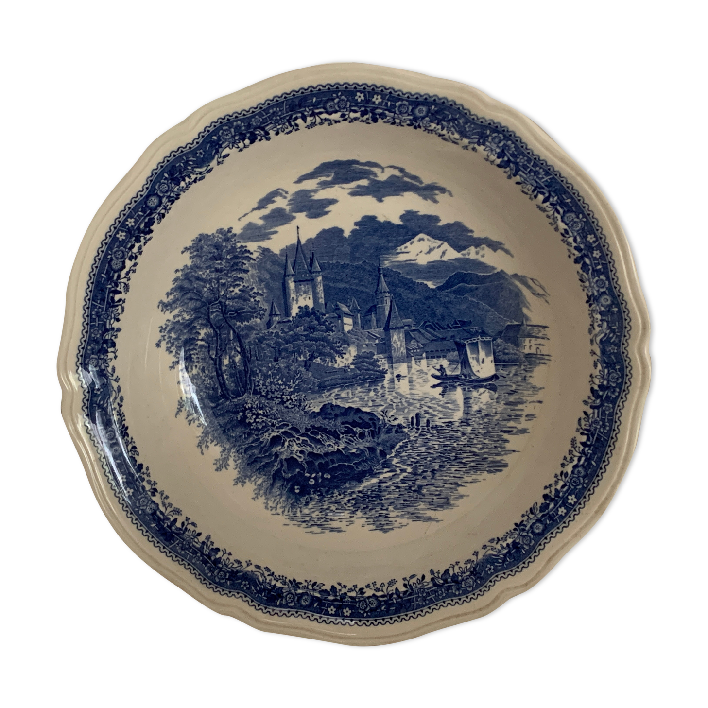 Villeroy and Boch service dish, Burgenland model