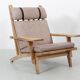 Pair of Scandinavian armchairs GE 375, with 1 pair of armrests.