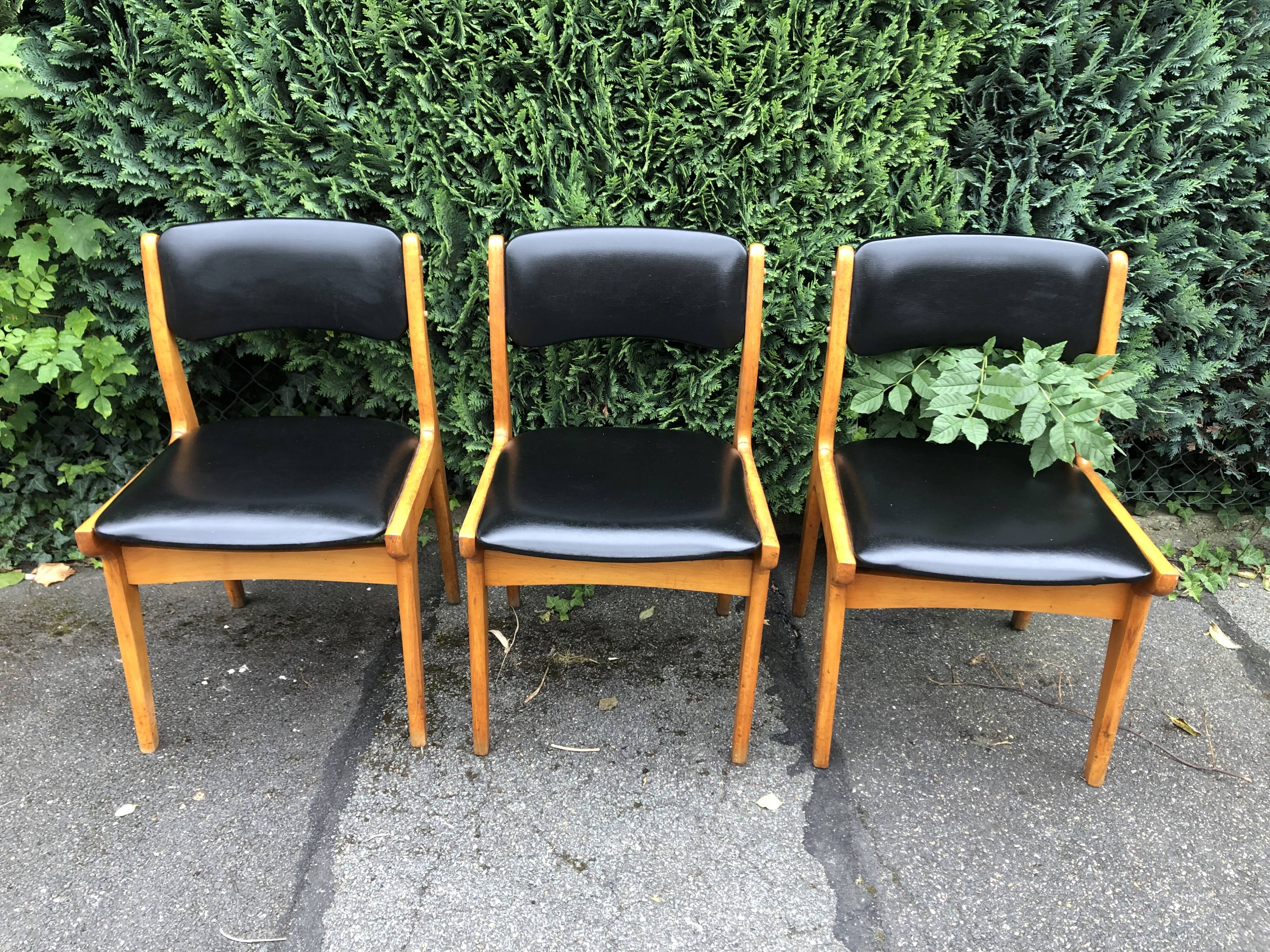 Scandinavian skay chairs and vintage blond wood 60s
