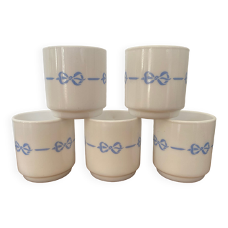 Set of 5 Arcopal coffee cups