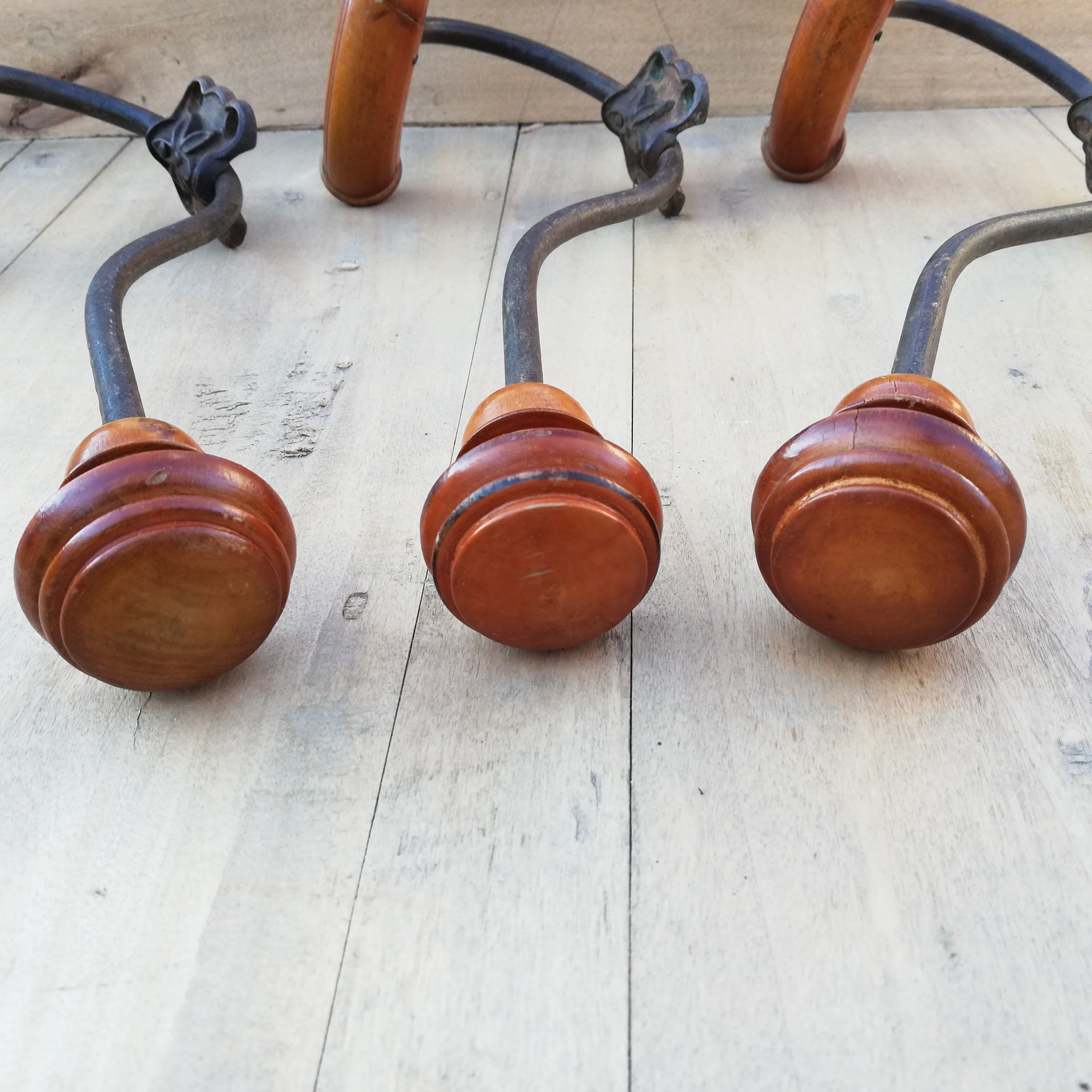 Lot of 3 hooks bistrot