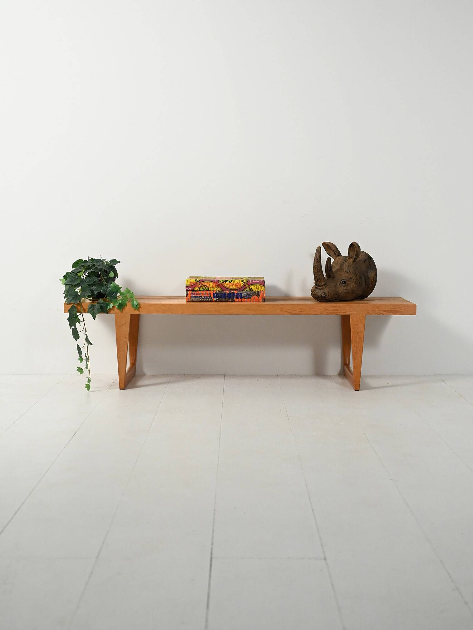 Bench “Tokyo” by Yngvar Sandström