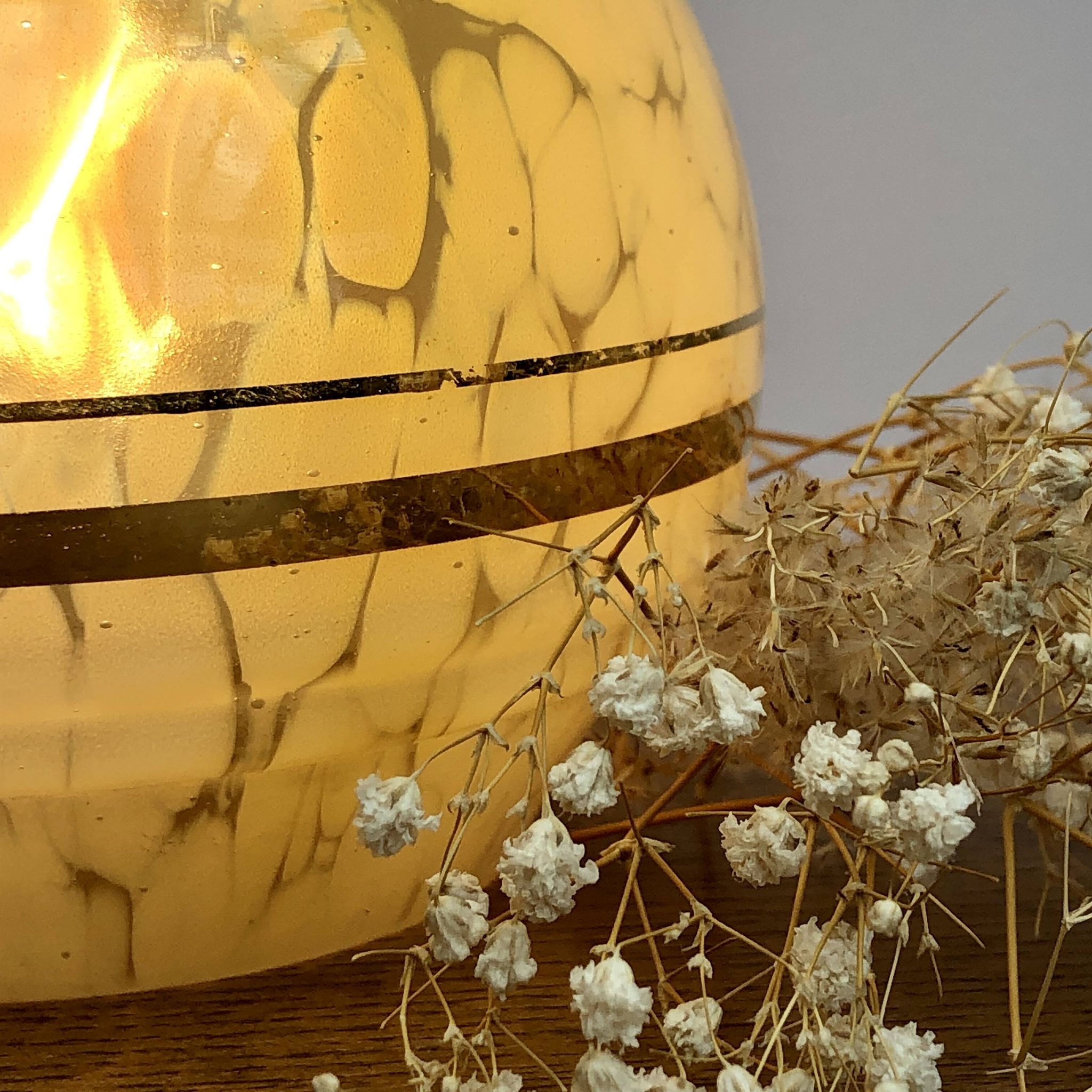 Vintage tulip wall lamp in yellow and gold Clichy glass