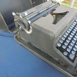 Royal typewriter