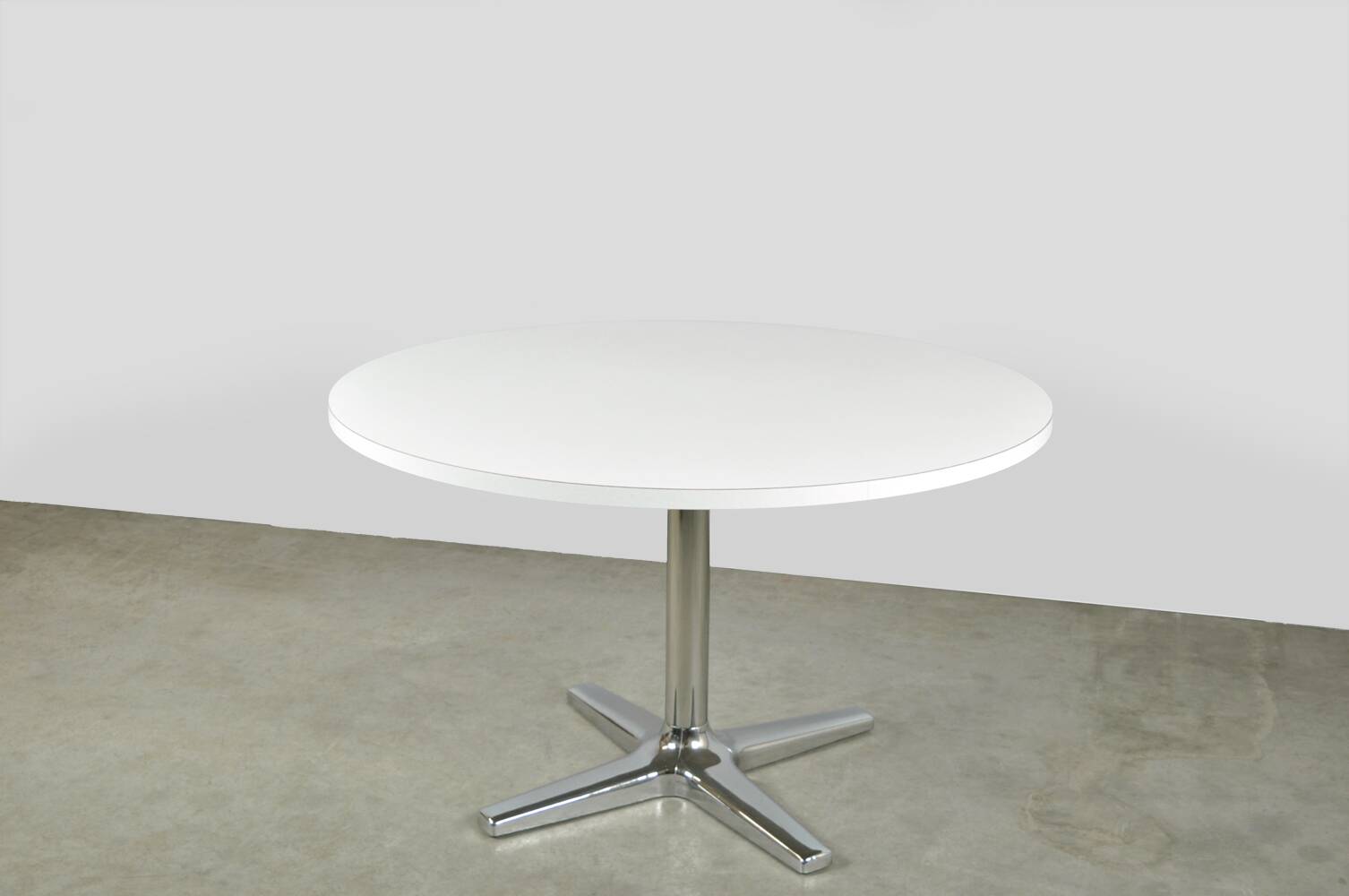 Modern vintage dining table with chrome star base by pastoe, 1970s