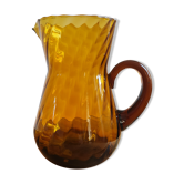Carafe en verre soufflé ambré