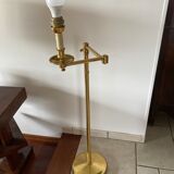 Floor lamp reader with articulated arm