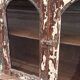 Armoire vitrée en bois ancienne patinée