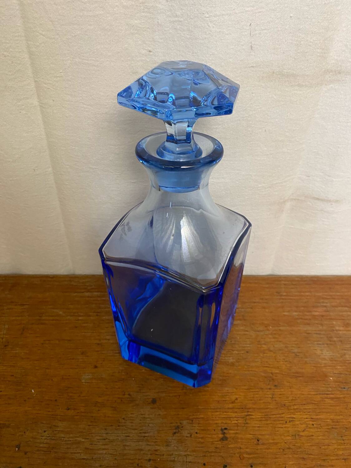 Estelle Antique Colored Whisky/Liqueur Decanter + Blue Crystal Stopper