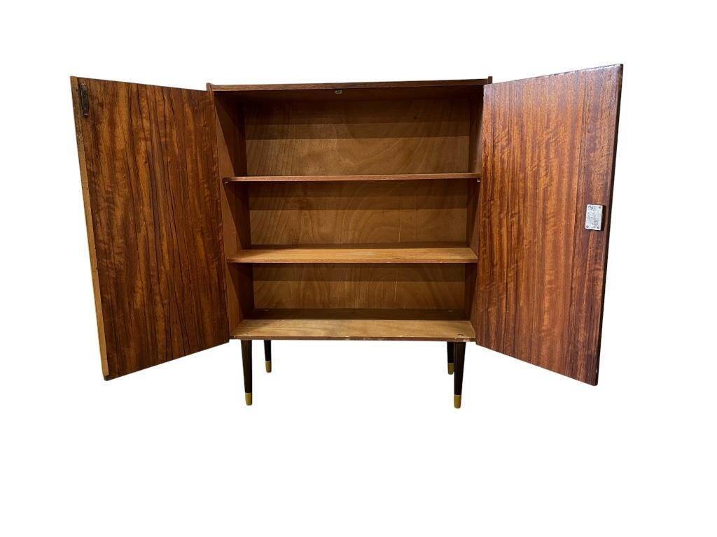 petite armoire vintage / commode / étagère