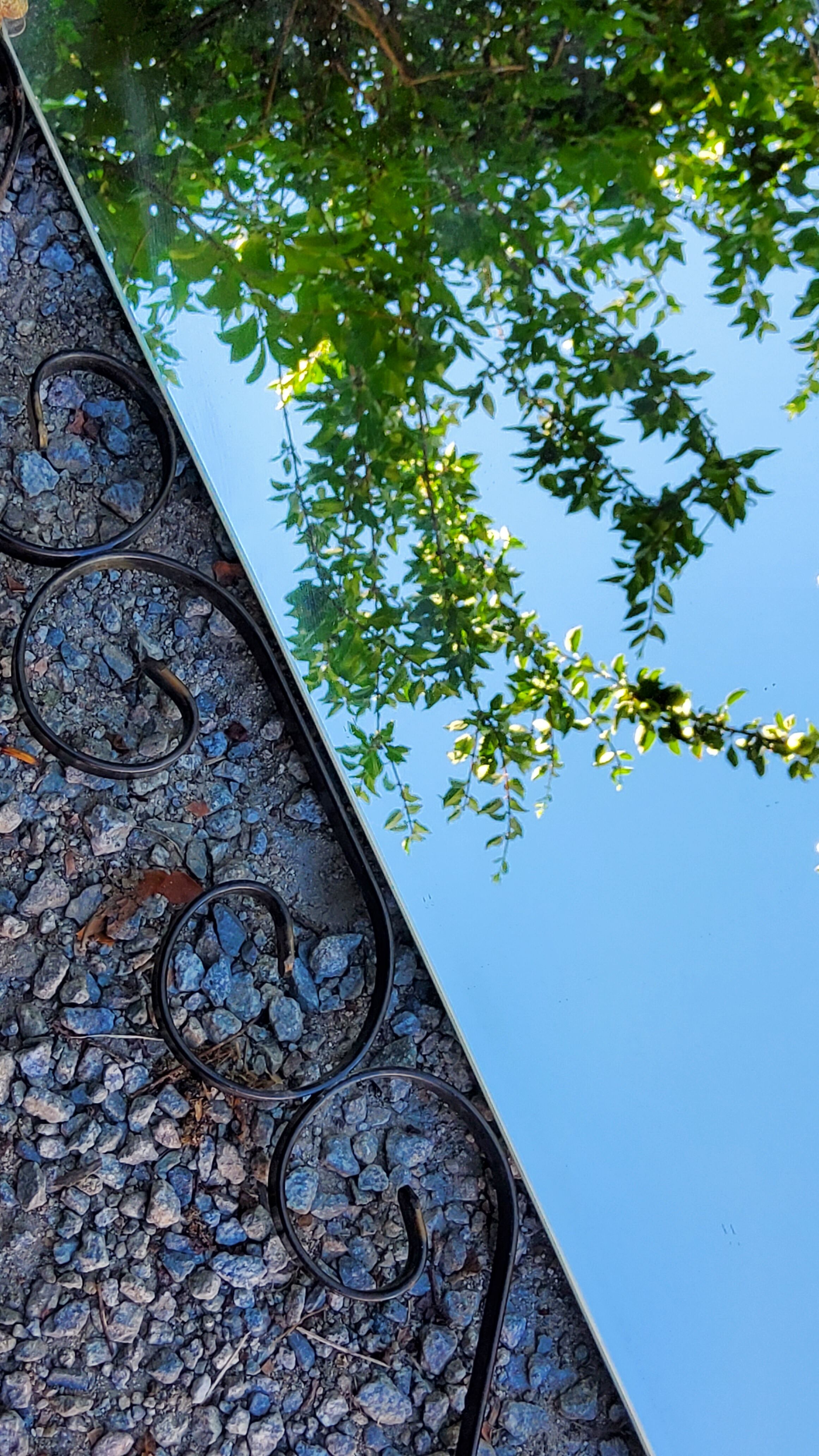 Mirror mirror of the 60s metal black and gold