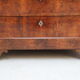 Commode Louis Philippe en loupe de noyer XIX°