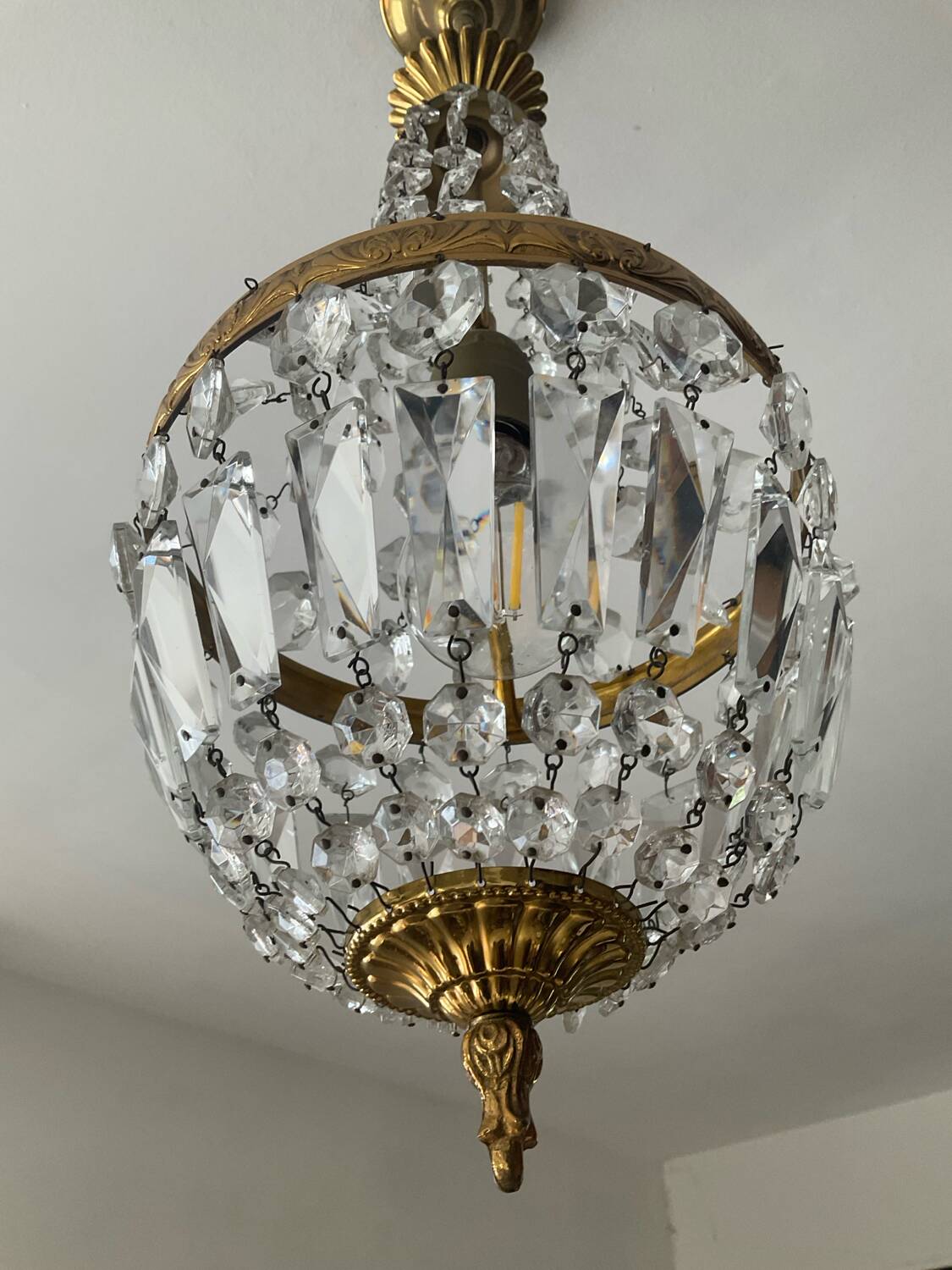 Hot air balloon chandelier with crystal and brass tassels