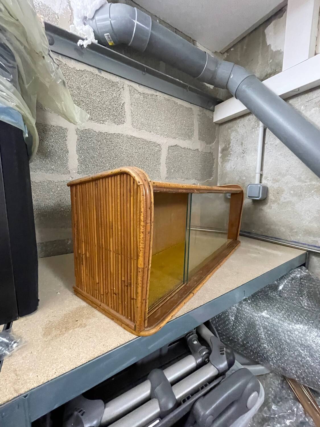 display shelf