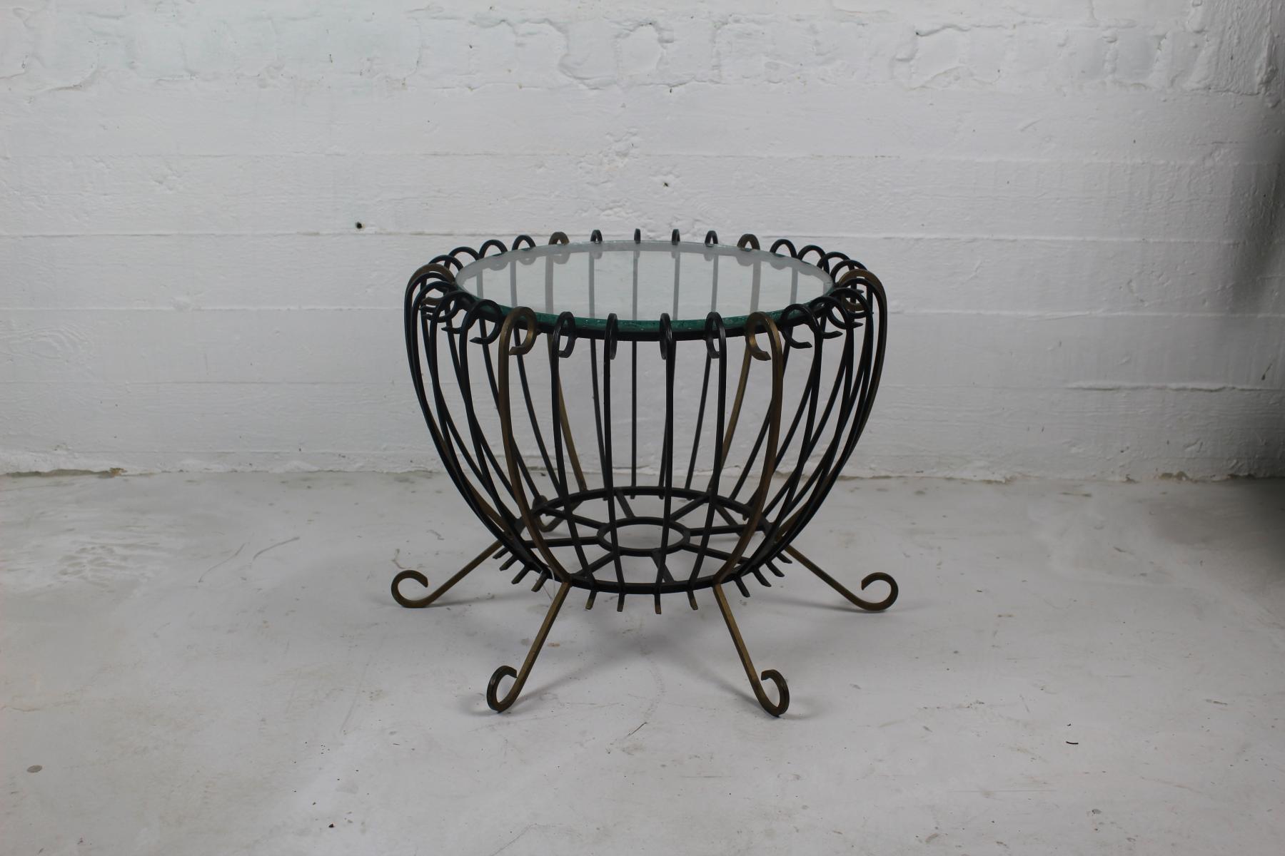 Table low vintage iron