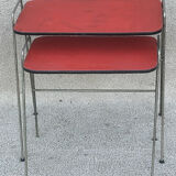 2 vintage nesting tables