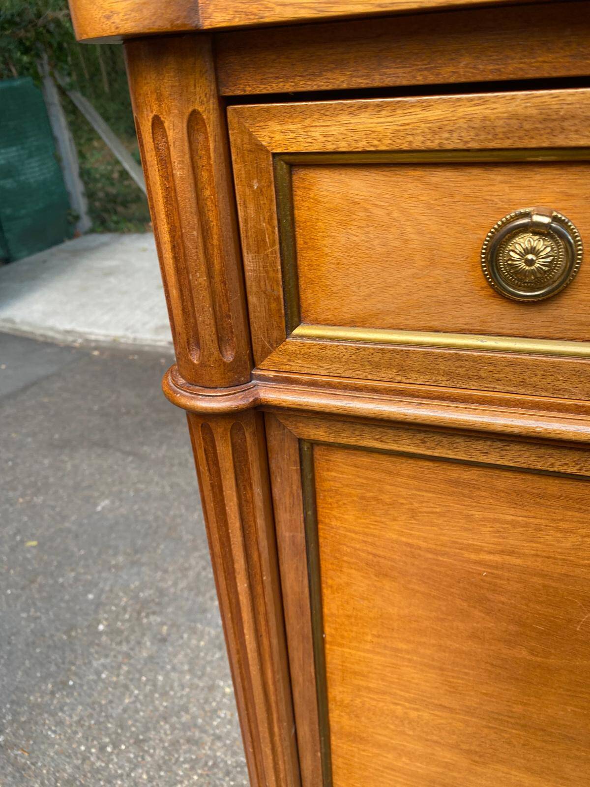 Secretary with drop-leaf in Louis XVI style, made of solid wood and brass, desk/commode.