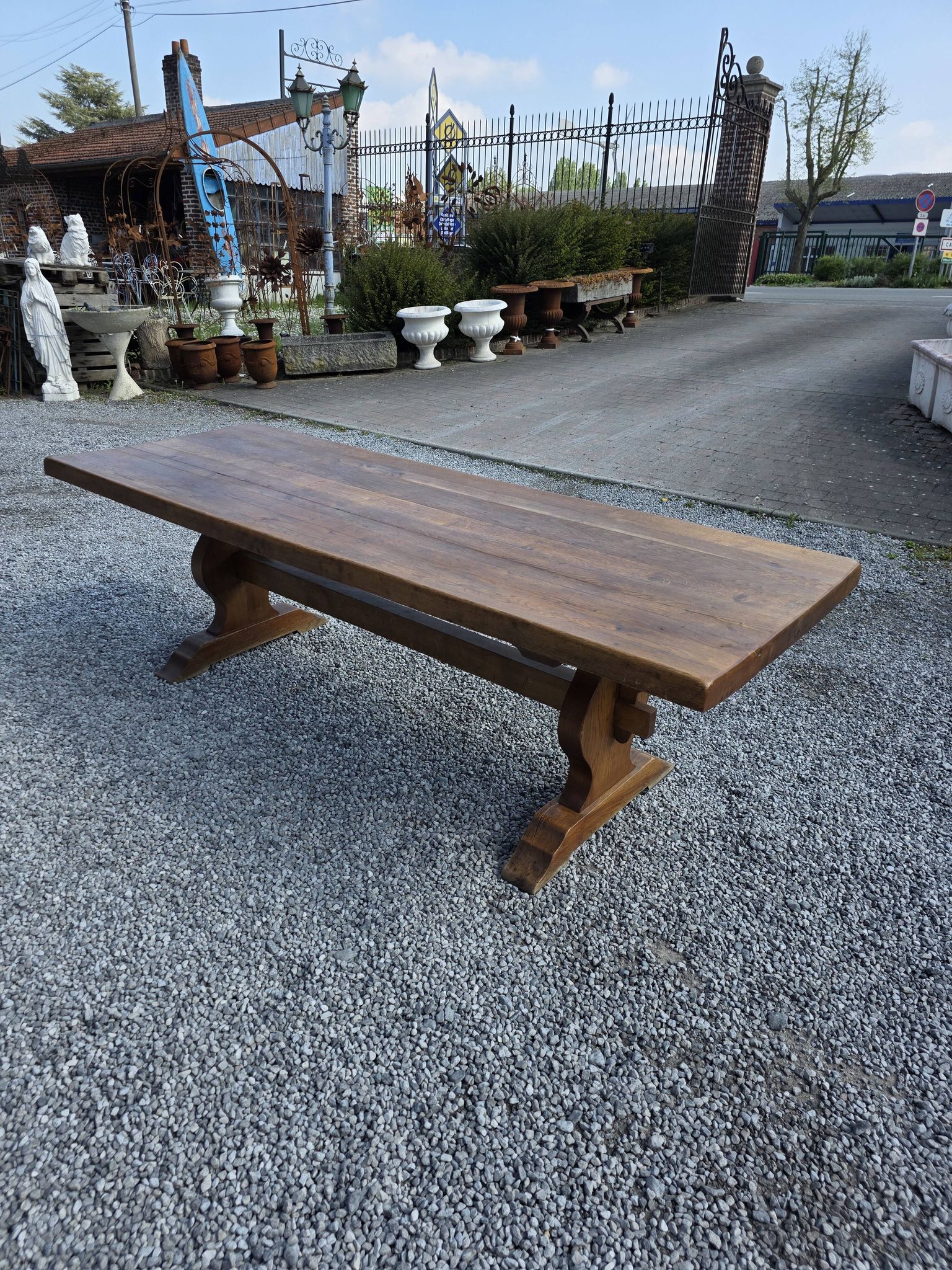 Table monastère en chêne massif,  243cm de L