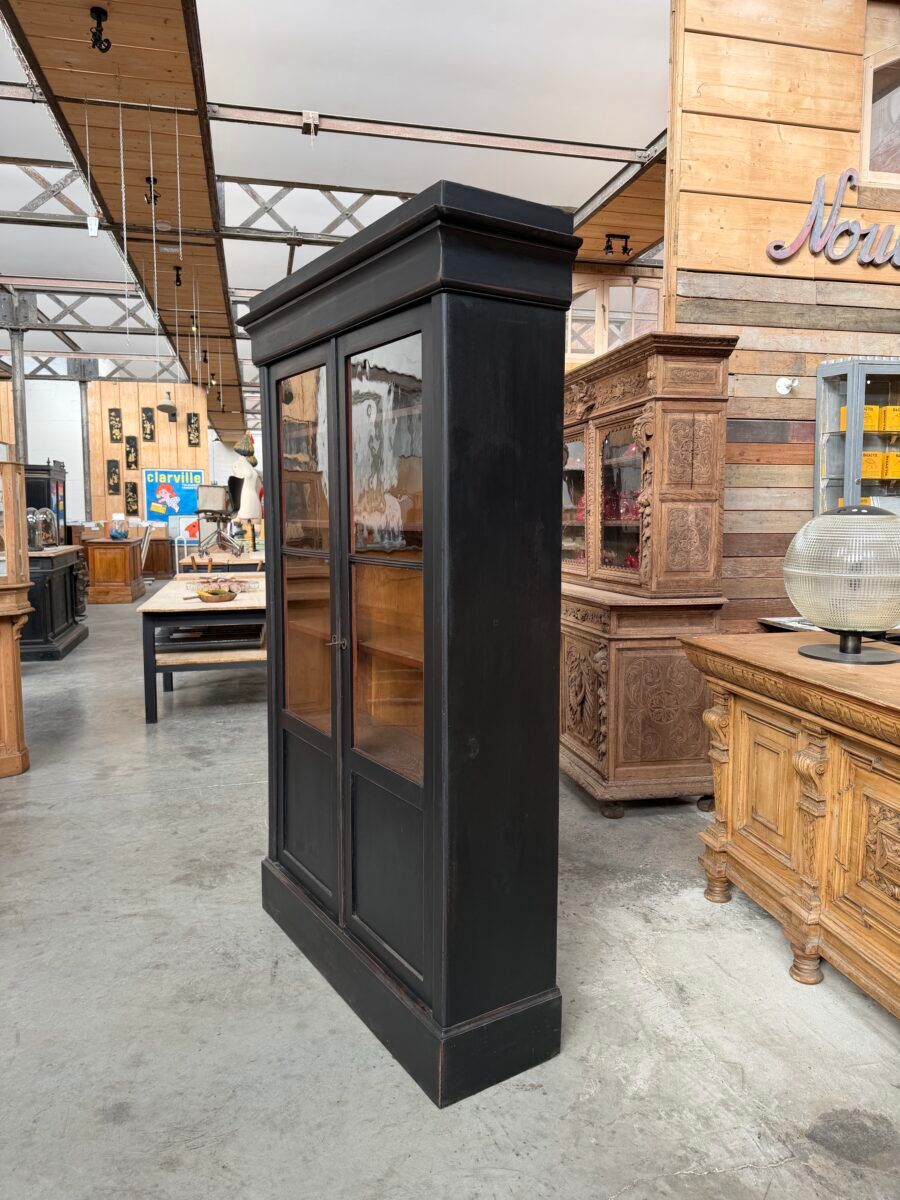 Napoleon III display cabinet