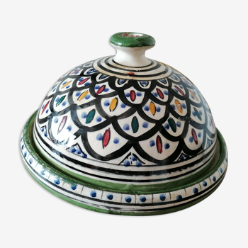 Plate with bell