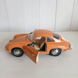 Voiture miniature