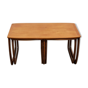 ensemble de 3 tables