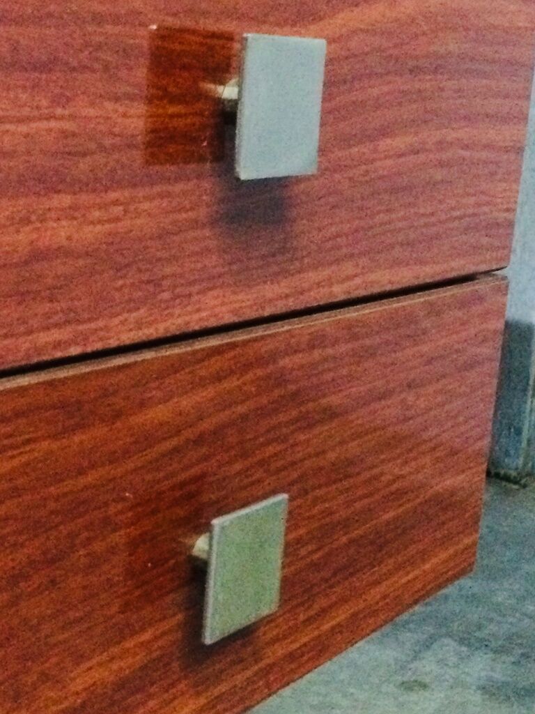 "Minor B" desk by Pierre Guariche for Meurop 60s
