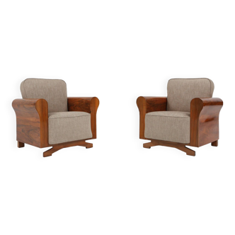 A set of 2 beautiful made Art Deco armchairs with grey upholstery, France, 1930