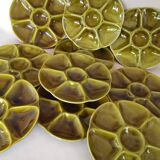 10 oyster plates in Gien slip