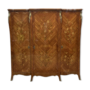 Armoire 3 portes de style - rose