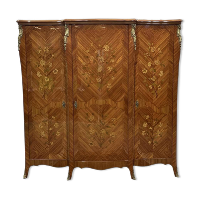 Armoire 3 portes de style Louis XV en chêne et bois de rose - années 1970