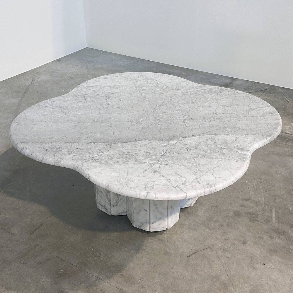 Italian postmodern scalloped Carrara marble coffee table, 1980s