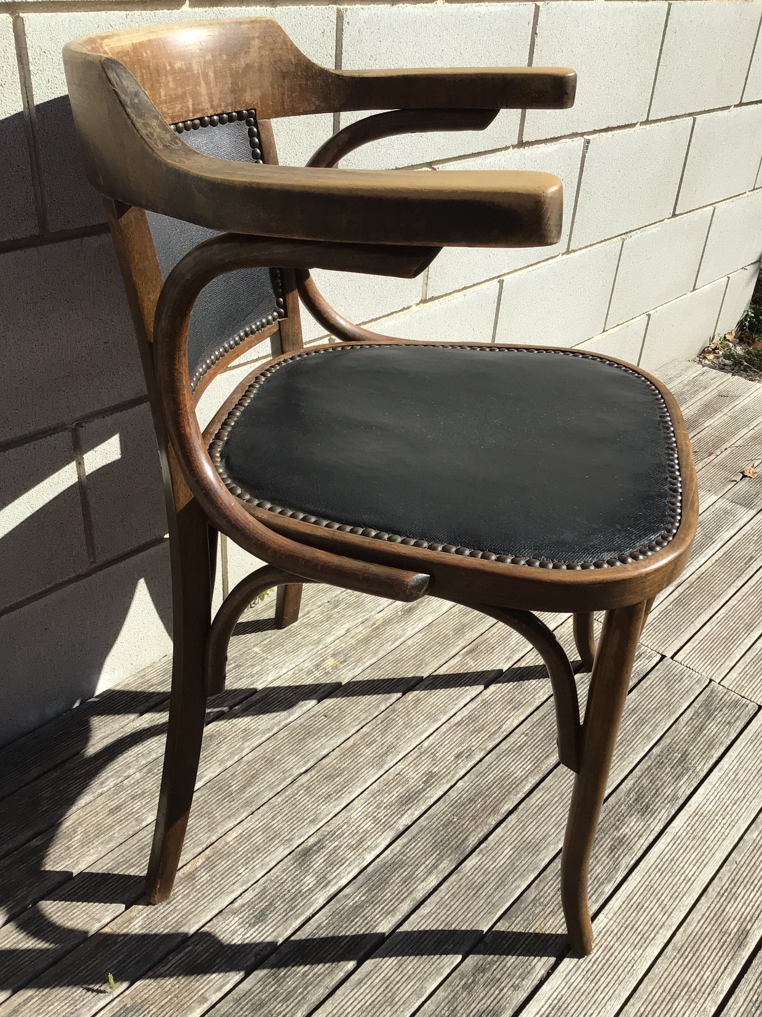 Baumann office armchair n°29 black around 1925