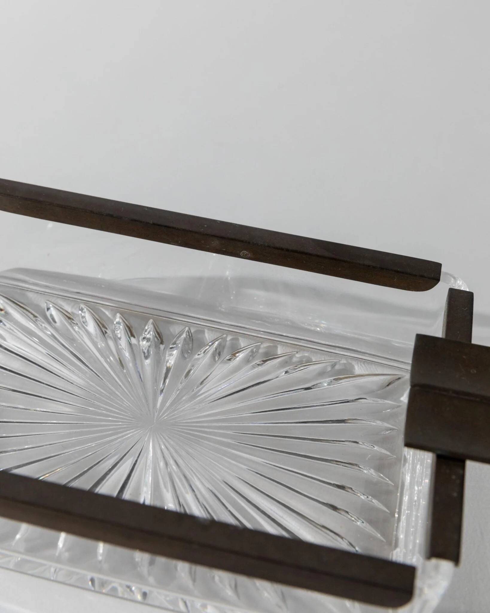 Vintage Art Deco ashtray in glass - crystal glass and metal - timeless design from Italy in the 1930s - glass art, elegant gift idea, table decoration.