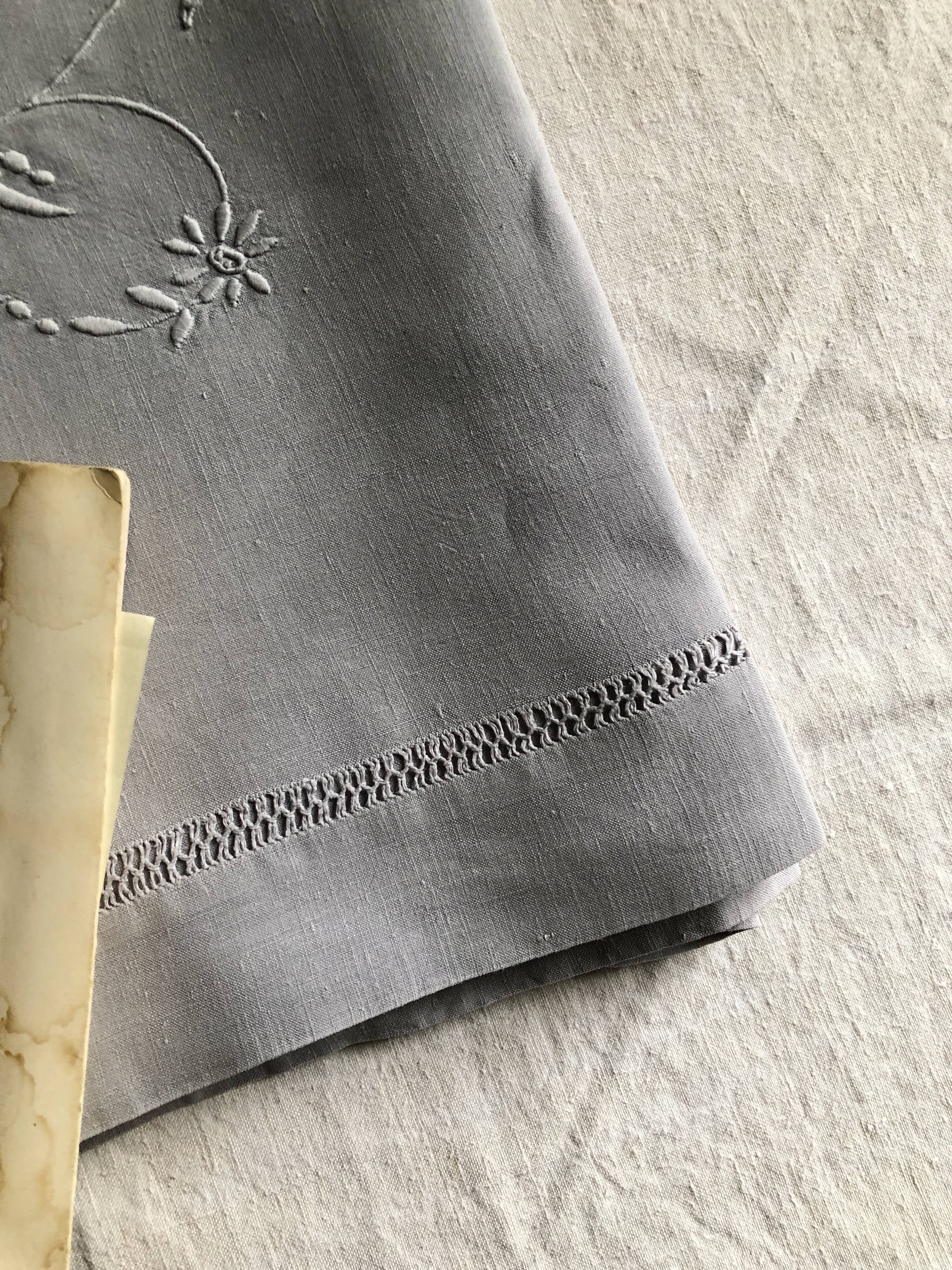 Antique sheet in pure linen yarn dyed in rain gray