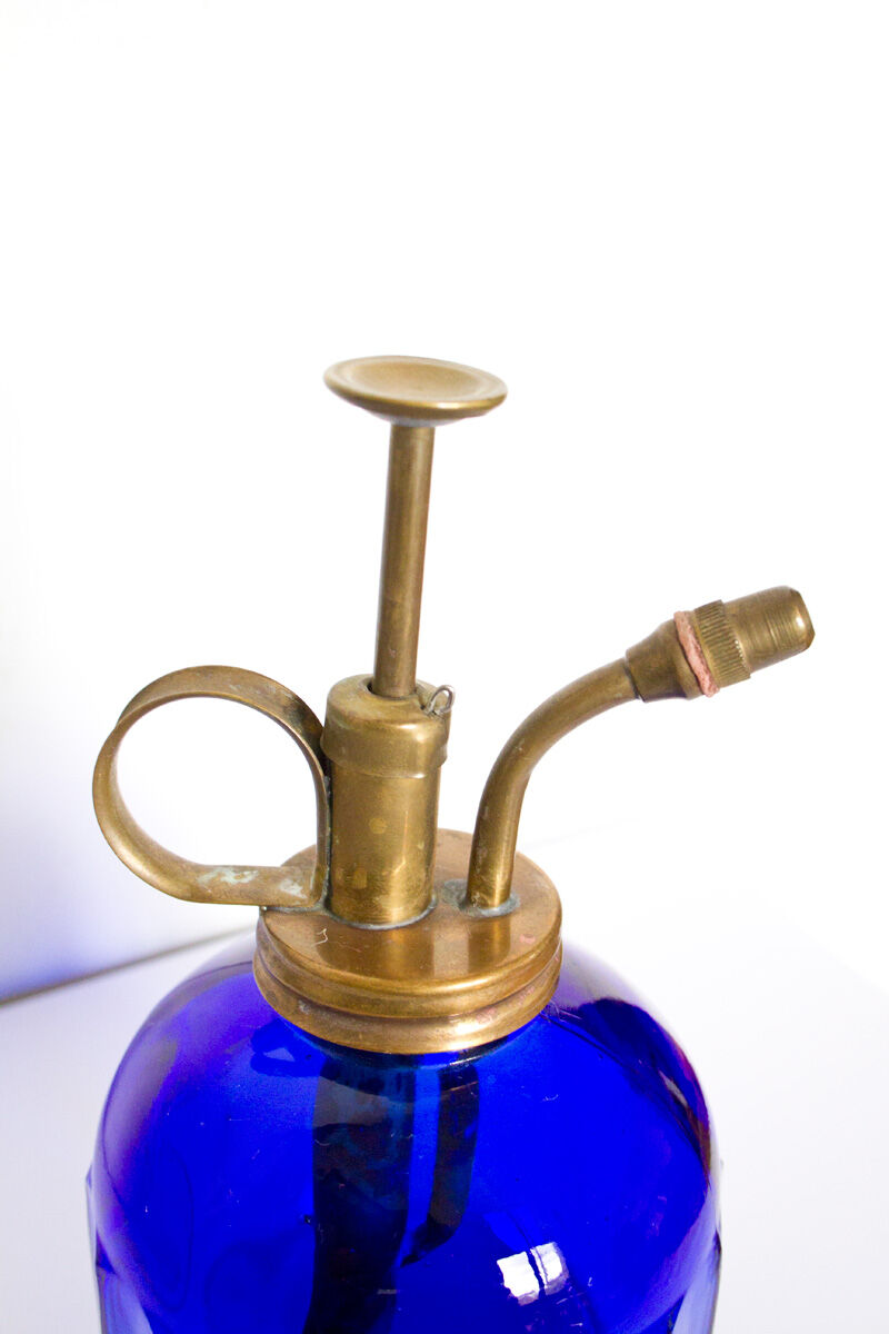 Blue glass vaporizer