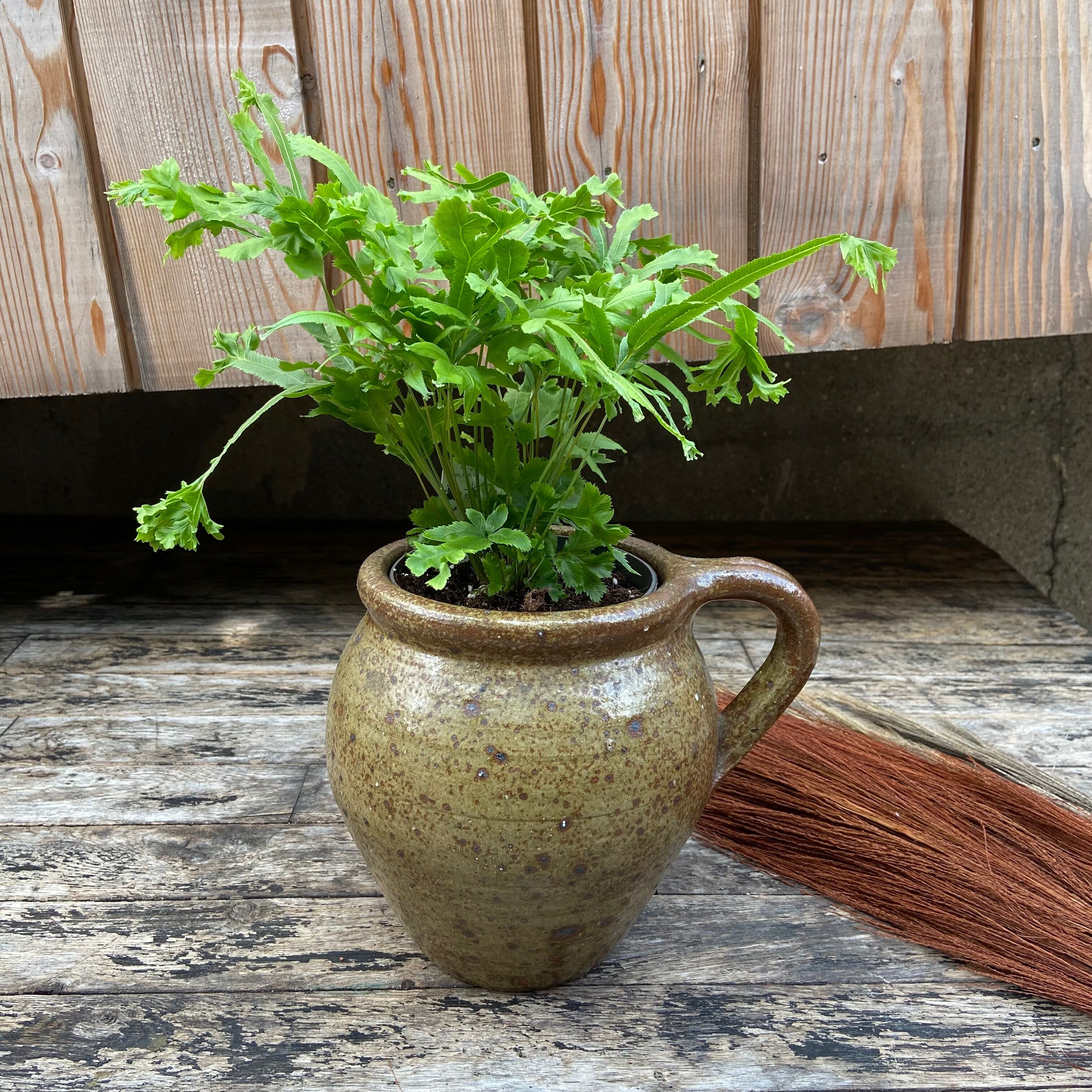XL pot in pyrite sandstone - 70s