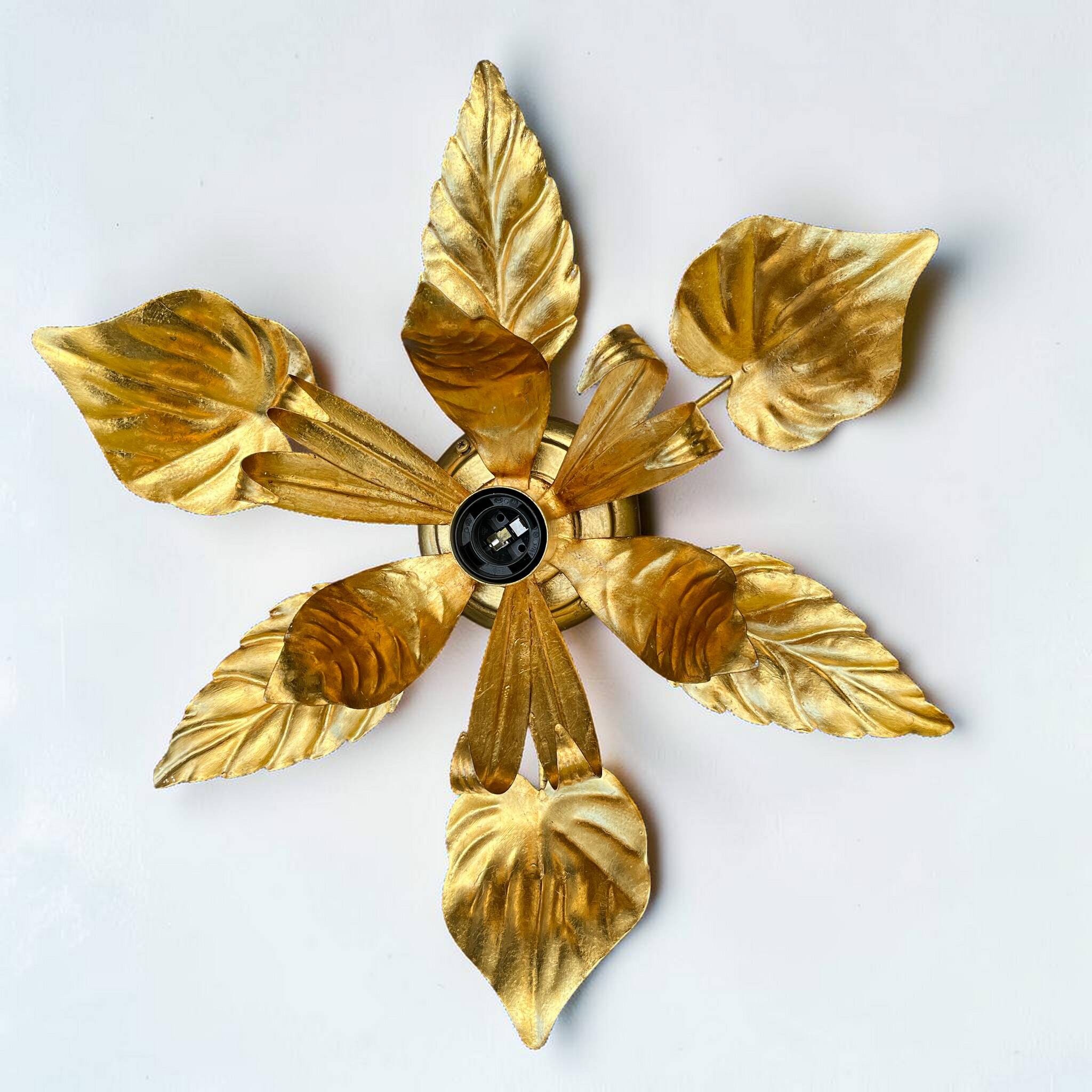 Vintage gold leaf metal flower wall light Florentine wall sconce