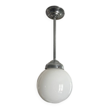 Opaline globe Art Deco brasserie