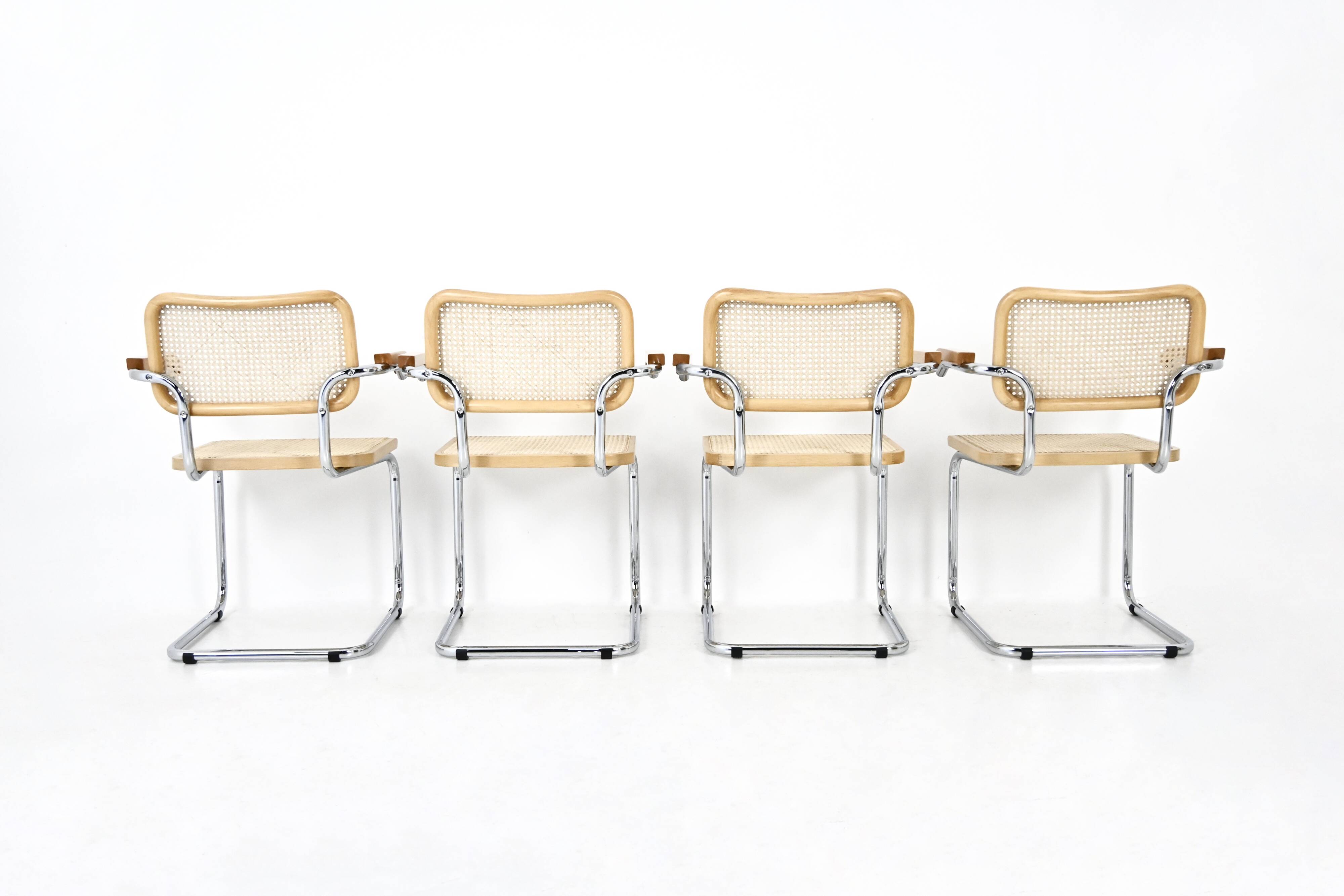 Ensemble de 4 Chaises Style B32 par Marcel Breuer