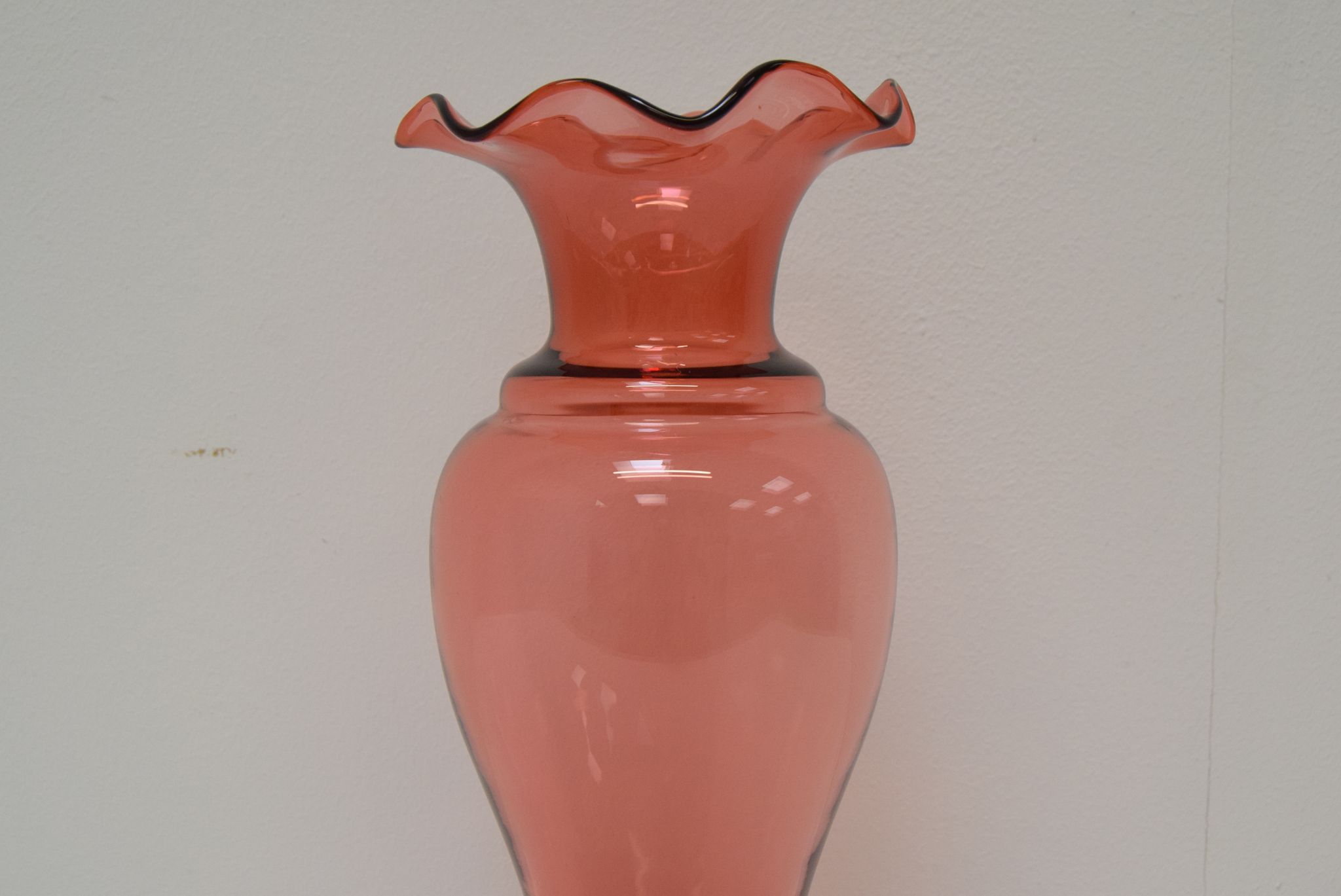Art Czech glass vase, by Glasswork Novy Bor, 1950s