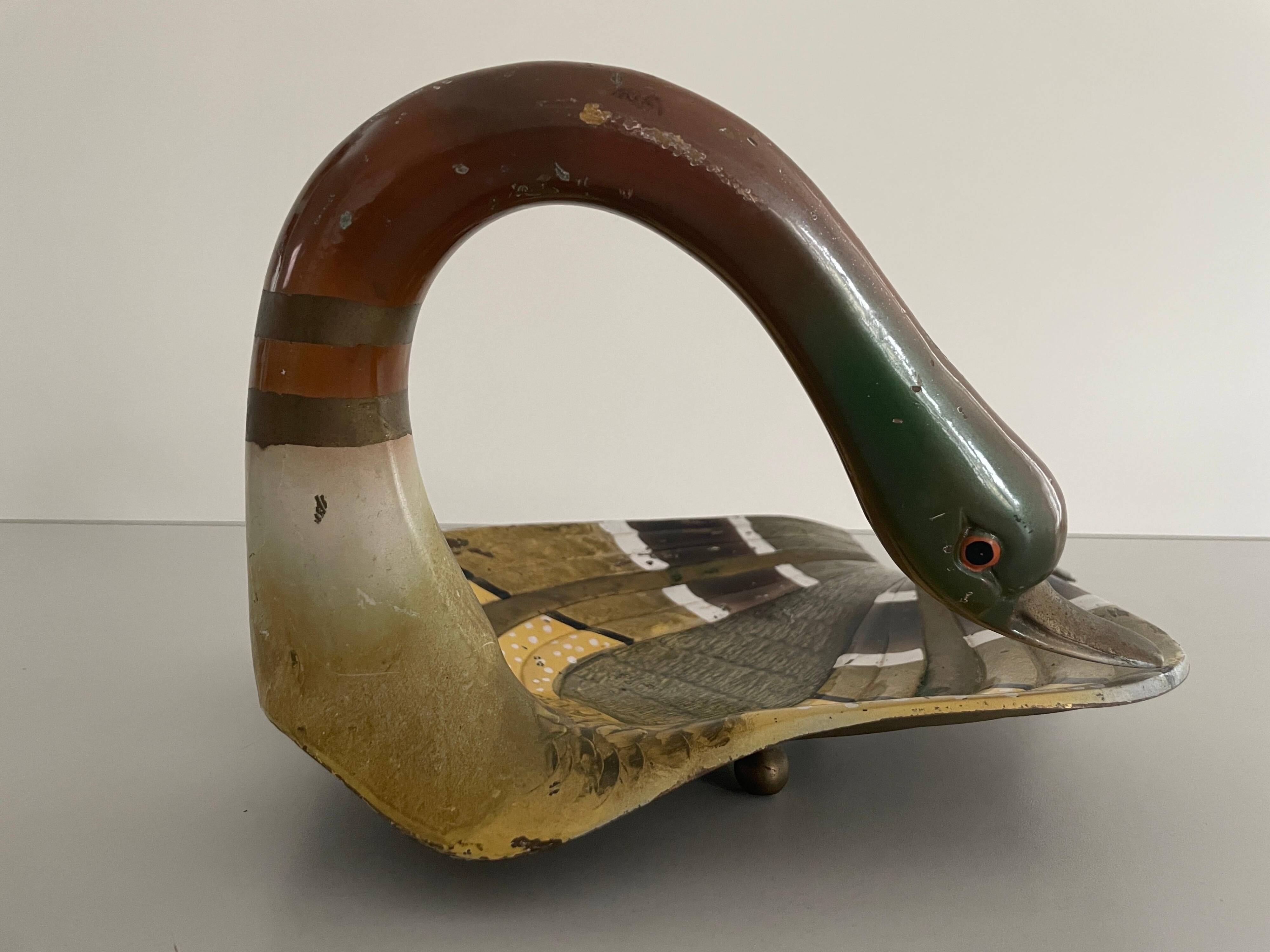Adorable decorative centrepiece sculpture in the shape of a brass duck, 1970s, Germany.