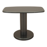 Table basse grise, design italien, années 1970, fabriquée en Italie.