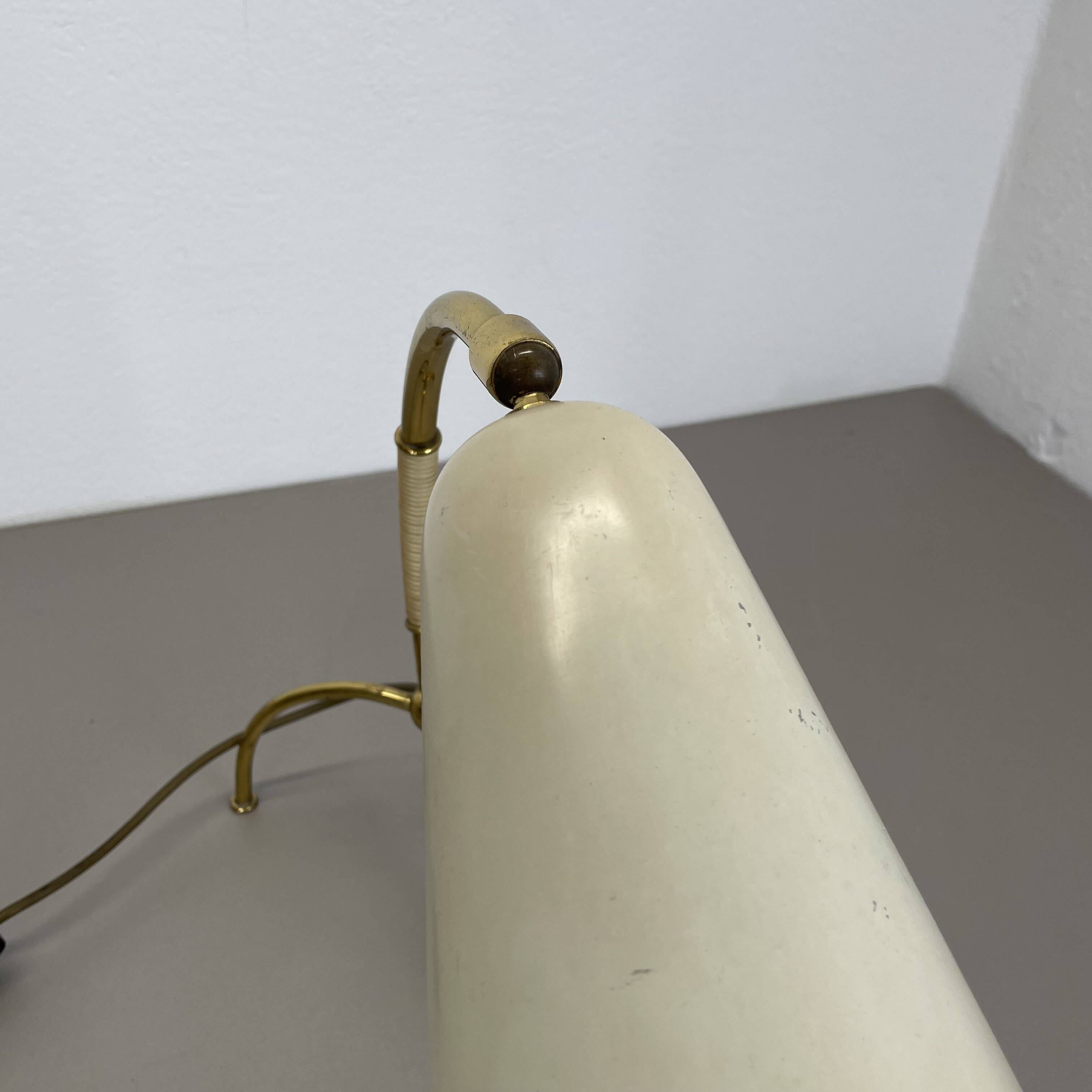 Tripod kalmar stilnovo style hollywood regency table lamp in brass, austria, 1950s