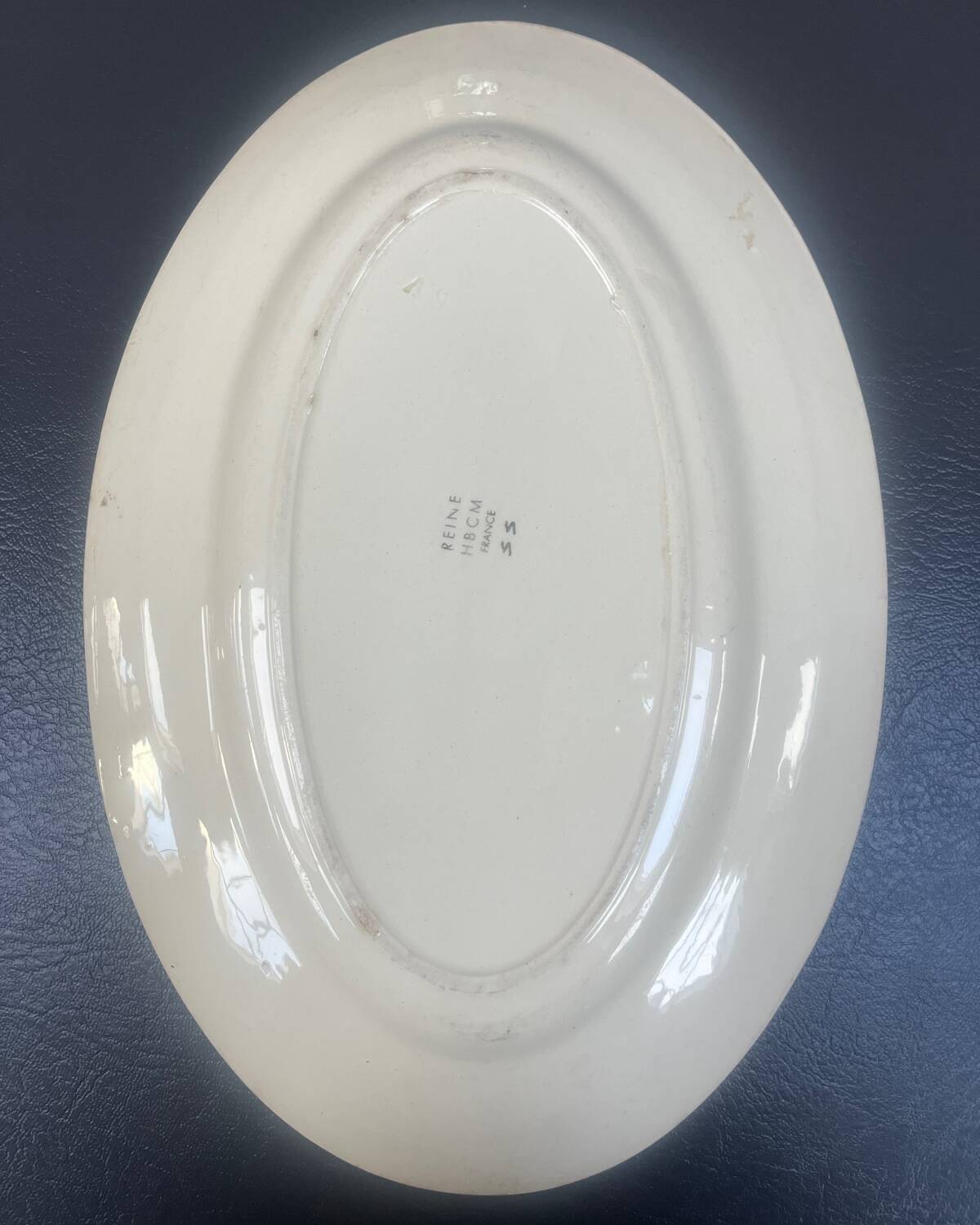 Oval iron earth dish HBCM Reine model