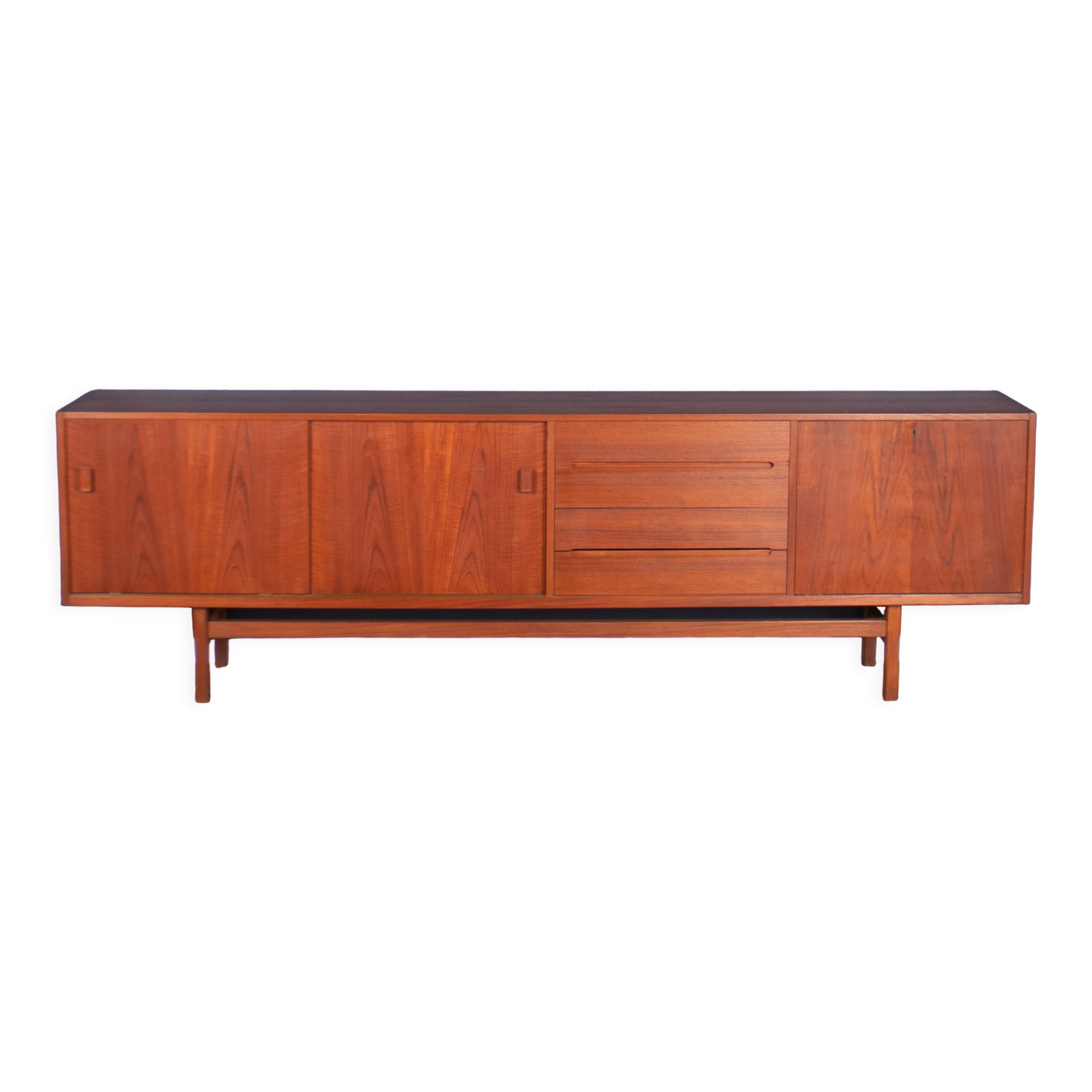 Aril Grande sideboard by Nils Jonsson for Hugo Troeds 1960s