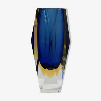 Vase Murano à deux couleurs bleue et jeune rare conçu par Flavio Poli pour Seguso 1960